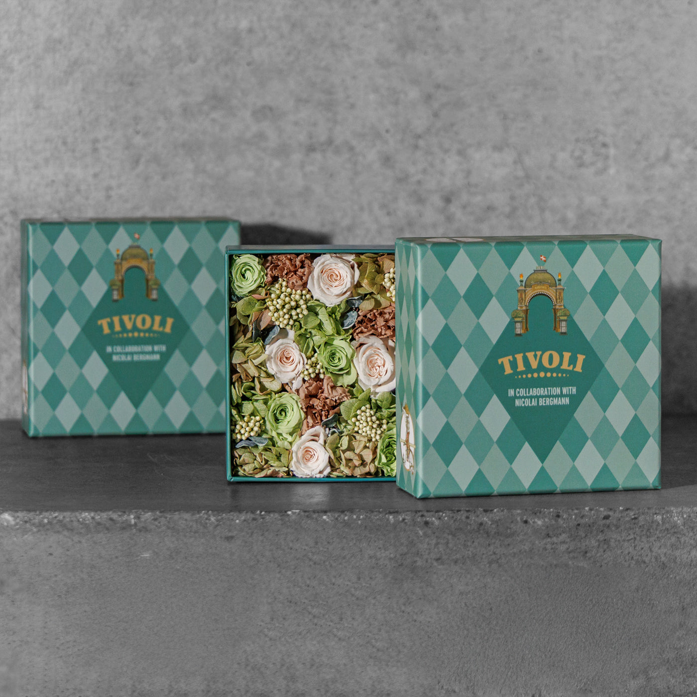 
                  
                    Tivoli Box
                  
                