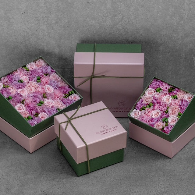 
                  
                    Nostalgic Mother´s day 2025
                  
                
